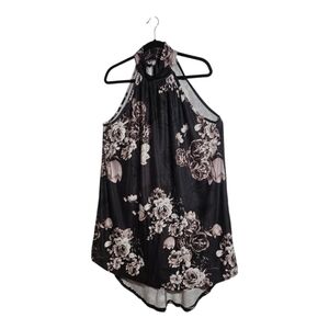 Black And Pink Keyhole Top Size XL